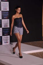 at Lakme fashion week model auditions in Grand Hyatt, Mumbai on 29th Jan 2013 (11).JPG
